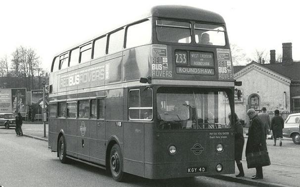 Route 233 (Croydon).jpg