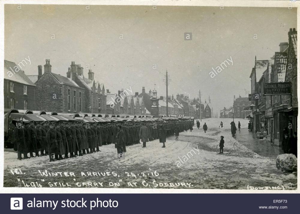 world-war-one-soldiers-on-parade-chipping-sodbury-near-yate-gloucestershire-ER5F73.jpg