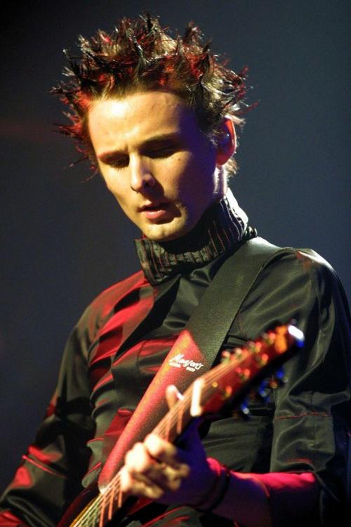 Matt_Bellamy_2001.jpg