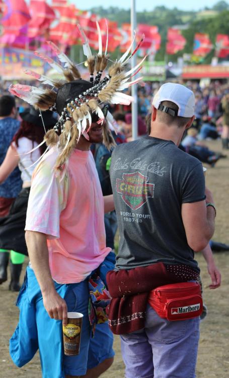 1613219465_glasto15satblokes.thumb.JPG.9bae423b0d473c78343d7cfca66b778b.JPG