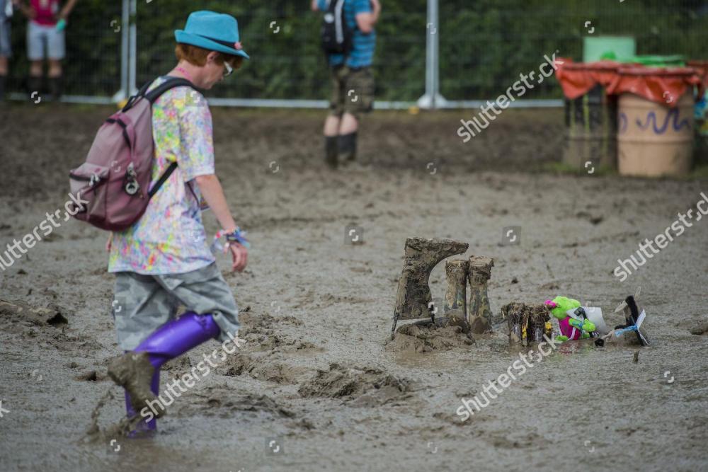 glastonbury-festival-uk-shutterstock-editorial-5736243bh.jpg