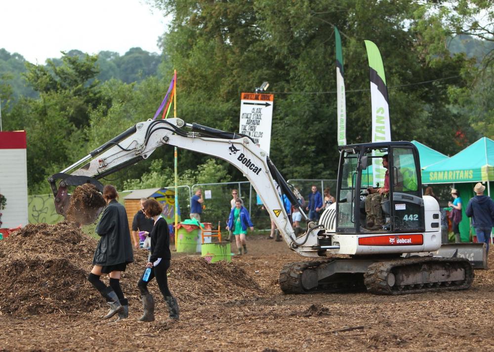 Glastonbury-Music-Festival.thumb.jpg.974ba051c2a2ddd6a0a8f1a90e9eb7ba.jpg