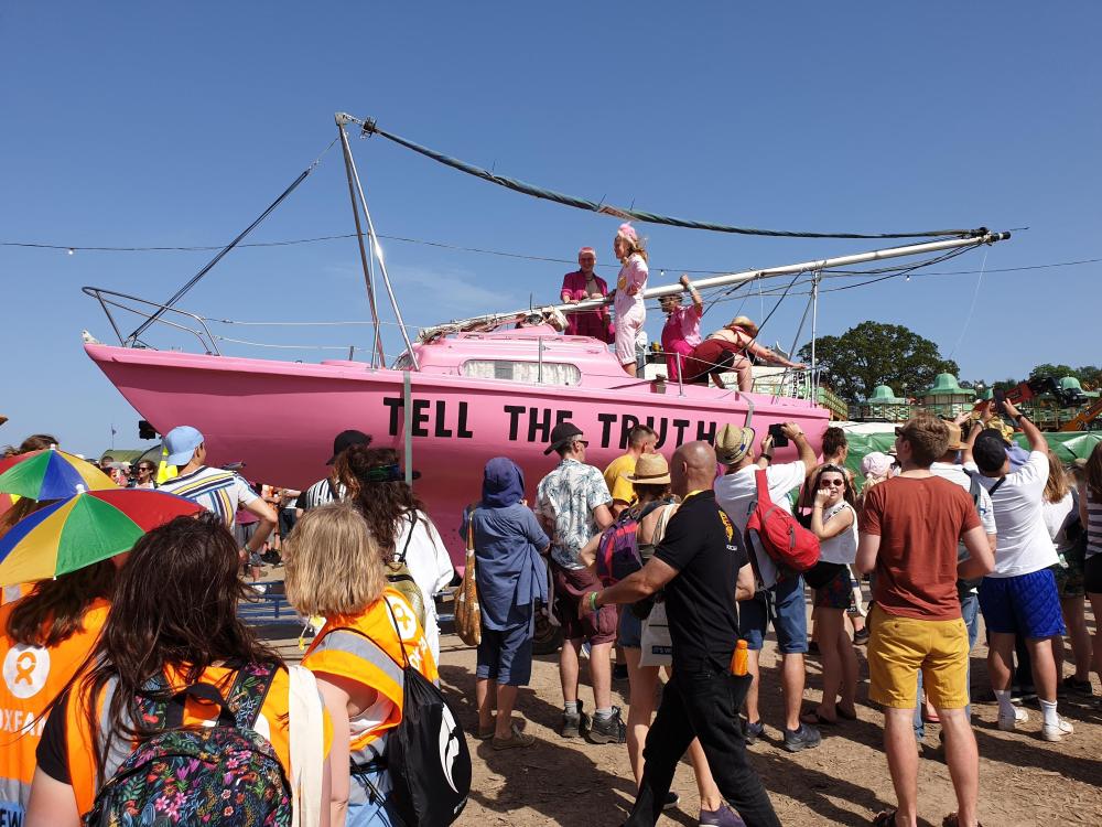 Glasto boat.jpg