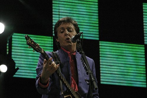 Paul McCartney stadium shows 2010 - Paul McCartney (Pyramid Stage, Saturday)