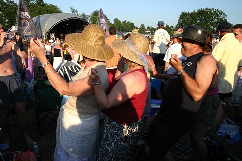 WOMAD 2011 - air guitarists - setting a new world record