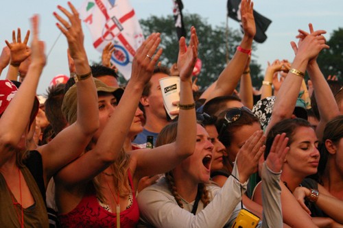 Isle of Wight Festival 2008 - the crowd @ Primal Scream