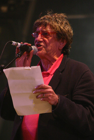 Kendal Calling 2008 - Howard Marks