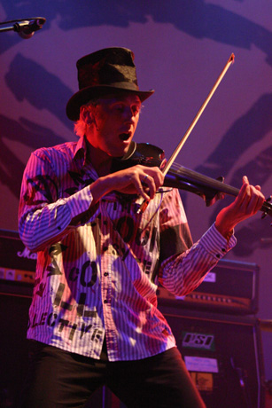 Loopallu 2008 - Levellers