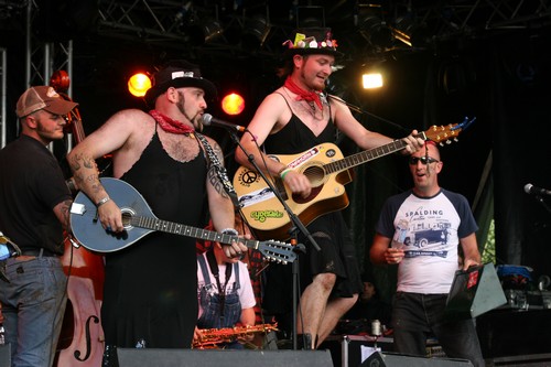 Hobo Jones And The Junkyard Dogs (Ladies Day)