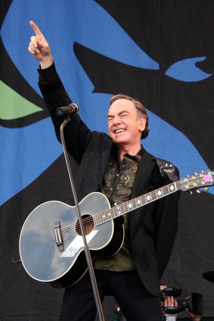 BBC Electric Proms 2010 - Neil Diamond (Pyramid Stage)