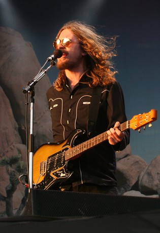 Cambridge Folk Festival 2009 - The Zutons (The Other Stage)