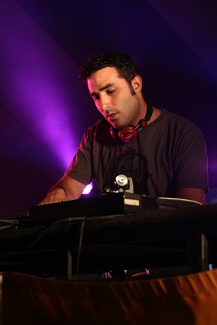 Kendal Calling 2012 - DJ Yoda