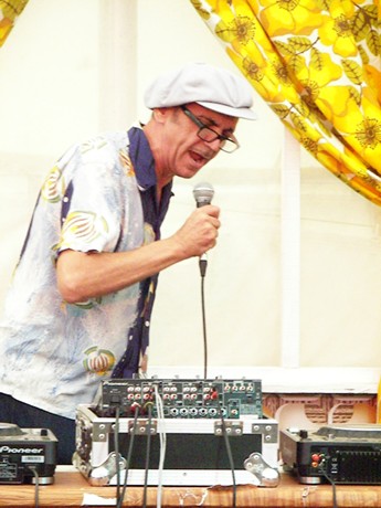 Lounge On The Farm 2012 - Kevin Rowland