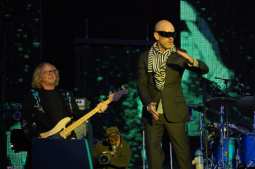 R.E.M. (2)