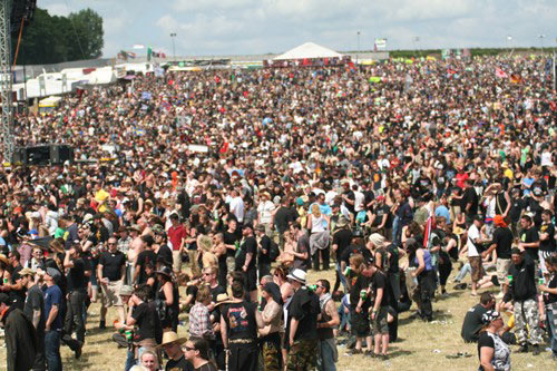 Download Festival 2010 - around the festival site (1)