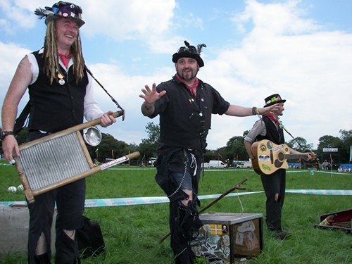 Glastonbury Festival 2009 - HoboJones and the Junkyard Dog (WorldCup show)