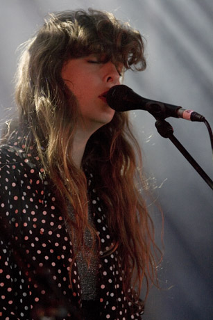 Hard Rock Calling 2010 - Beach House