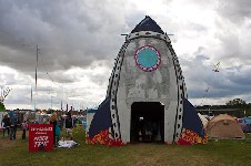 around the festival site (site art 2)