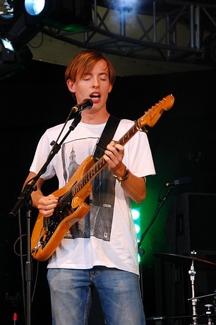 Lovebox Weekender 2010 - Bombay Bicycle Club