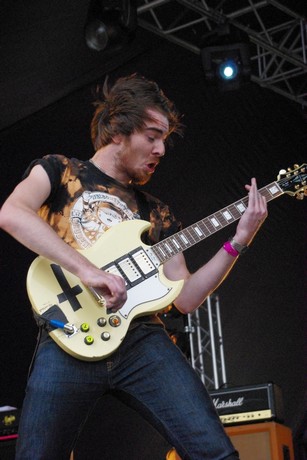 Live At Leeds 2011 - Pulled Apart By Horses