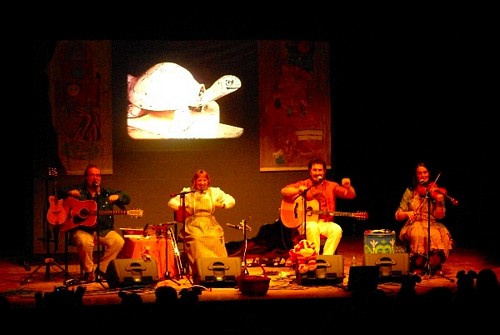 Sidmouth Folk Week 2010 - Sandra Kerr and John Faulkner a tribute to Bagpuss