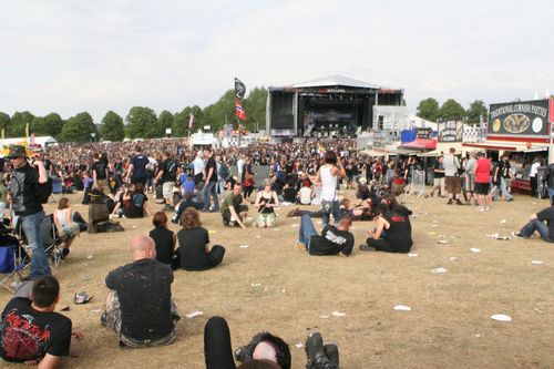 Sonisphere 2010 - around the festival site (1)