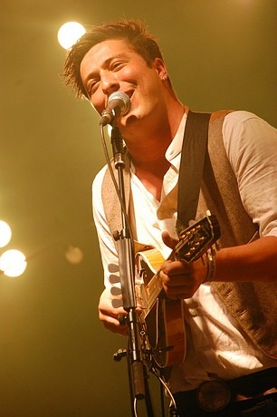 Glastonbury Festival 2011 - Mumford And Sons