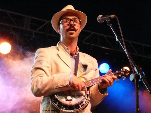 Kendal Calling 2011 - Mr B The Gentleman Rhymer