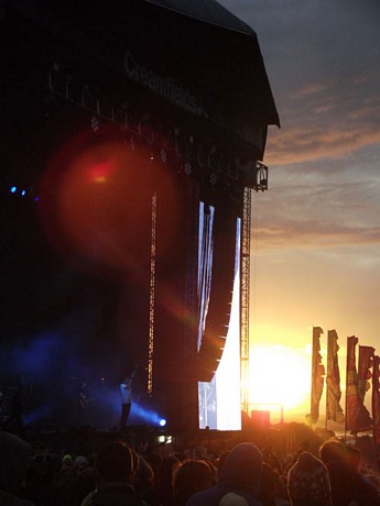 Creamfields 2012 - Example (crowd)