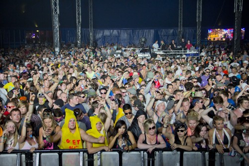 around the festival site (crowd)