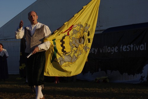 around the festival site (entertainers)