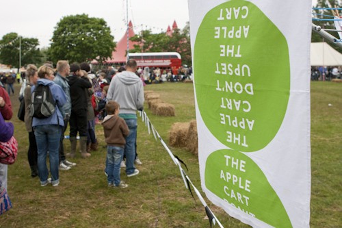 Apple Cart Festival 2012 - around the festival site (1)