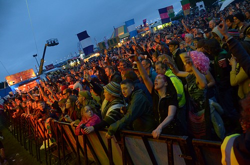 Lee Scratch Perry (crowd)