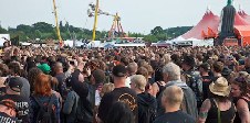 around the festival site (crowds)