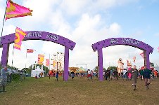 around the festival site (Friday 2)