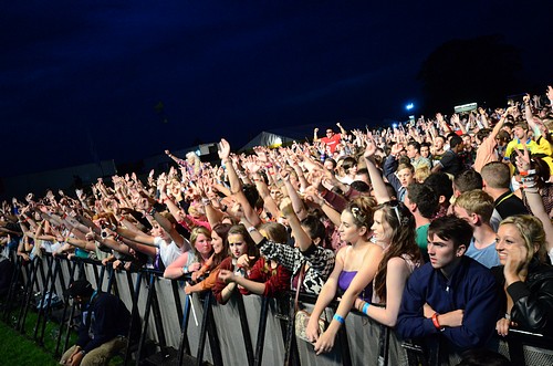 Strawberry Fields Festival 2014 - Jaguar Skills (crowd)