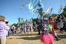 around the festival site (procession 2)