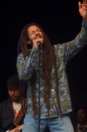 <s>Zoned Music Festival</s>.. 2014 - Julian Marley