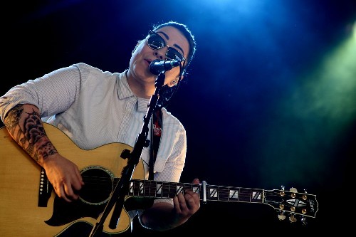 2Q Festival 2016 - Lucy Spraggan