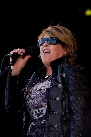 GuilFest 2014 - Katrina Leskanich (Katrina And The Waves)