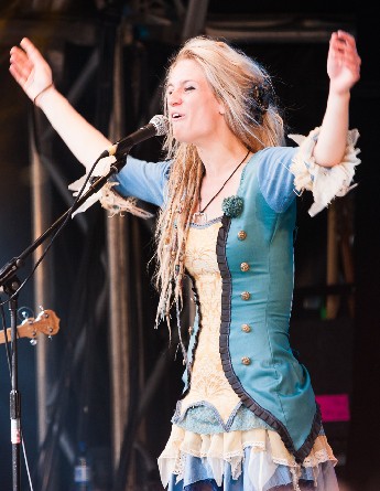 Southwell Folk Festival 2015 - CoCo and the Butterfields