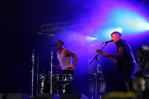 Focus Wales 2015 - Slaves