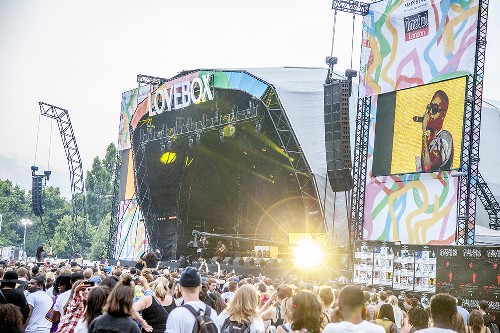 Lovebox Weekender 2016 - around the festival site (Nas crowd)
