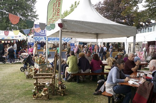 Sidmouth Folk Week 2015 - around the festival site (food and crafts)