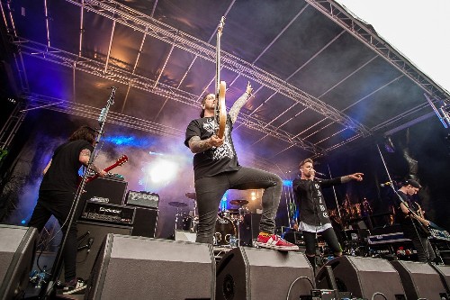 Bury Tomorrow: Slam Dunk Festival 2015