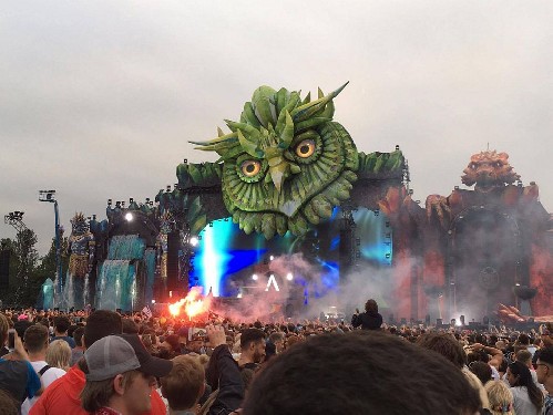 Electric Daisy Carnival 2016 - around the festival site