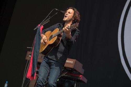 <s>Live in The Wyldes</s> -.. 2020 - Jack Savoretti