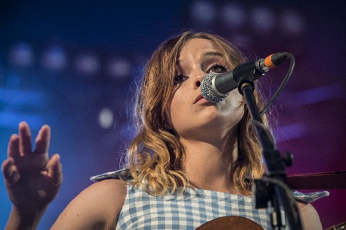 Gabrielle Aplin @ Latitude 2018