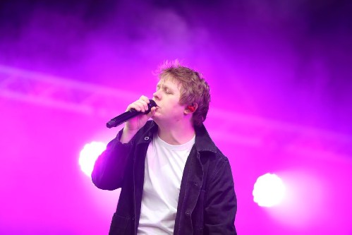 <s>Greenwich Music Time</s>.. 2020 - Lewis Capaldi