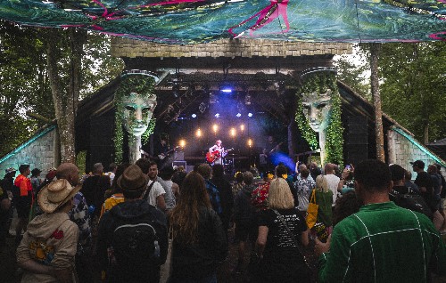 Kendal Calling 2023 - around the site